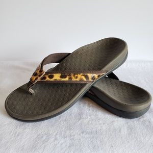 EUC Vionic 'Tide II' Brown Leopard Sandals